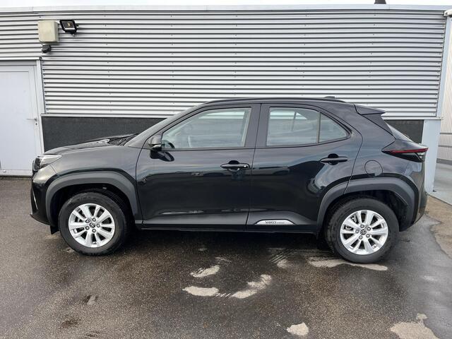 Toyota YARIS Cross 1.5 VVT-I Active Incl: AppleCarplay / AndroidAuto, Metallic Lak, Airco, LM velgen, ParkeerhulpCamera, Trekhaak.