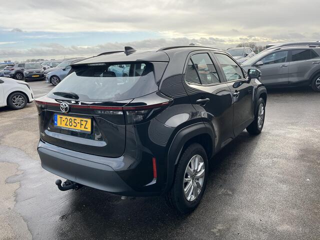 Toyota YARIS Cross 1.5 VVT-I Active Incl: AppleCarplay / AndroidAuto, Metallic Lak, Airco, LM velgen, ParkeerhulpCamera, Trekhaak.