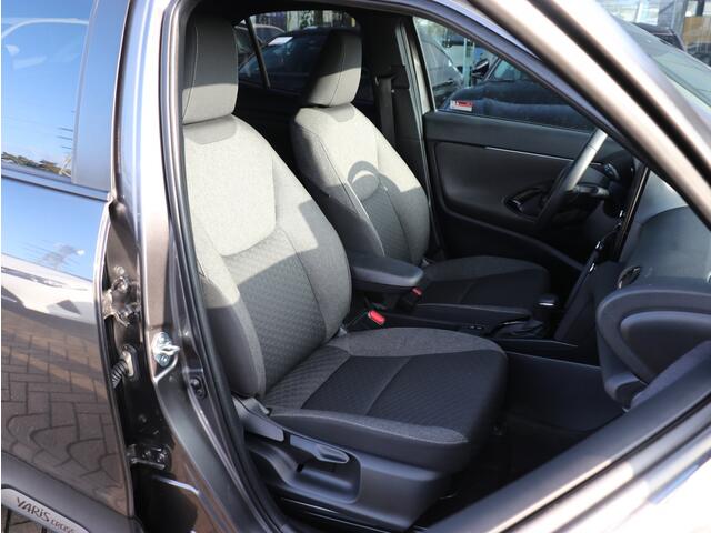 Toyota YARIS 1.5 Hybrid 130 Dynamic I Apple/Android Navi I LED I Camera I Key