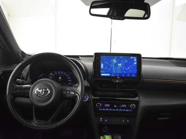 Toyota YARIS 1.5 Hybrid AWD Adventure | Panoramadak | Stuur en Stoelverwarmin
