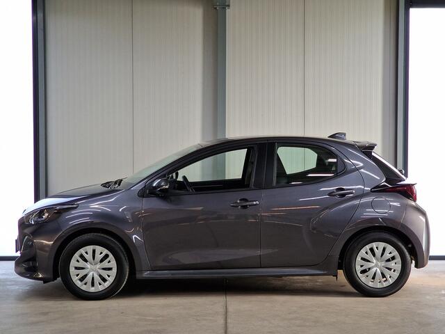 Toyota YARIS 1.5 Hybrid Active Acc climate control