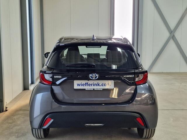 Toyota YARIS 1.5 Hybrid Active Acc climate control