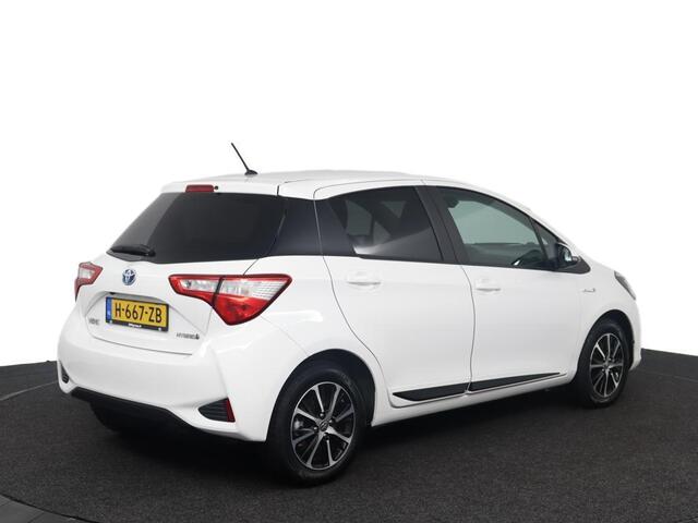Toyota YARIS 1.5 Hybrid Design Sport