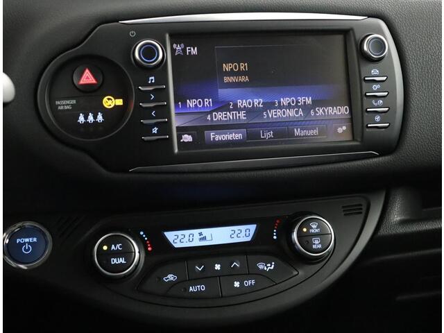 Toyota YARIS 1.5 Hybrid Design Sport