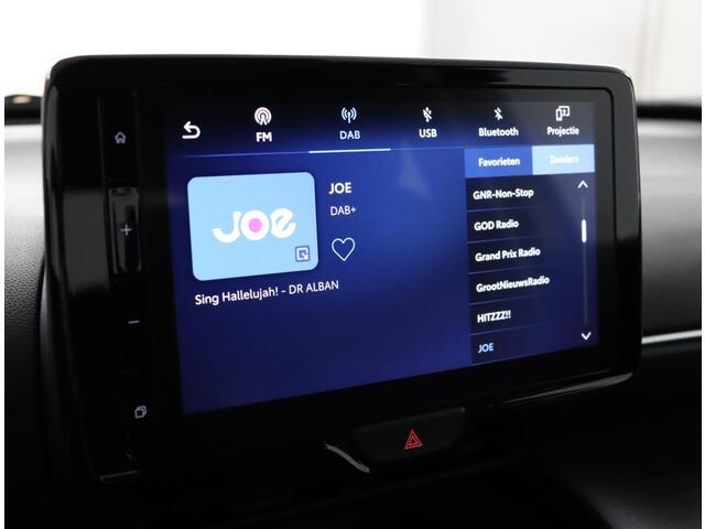 Toyota YARIS Cross 1.5 Hybrid 115 Active | Nieuw uit voorraad leverbaar | 10 jaar fabrieksgarantie! |
