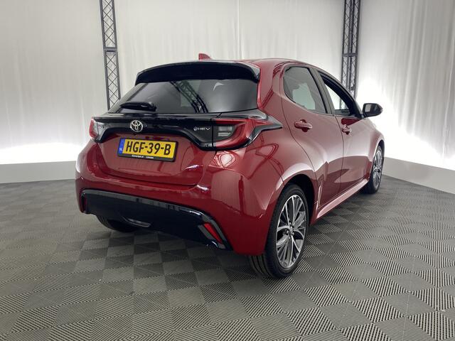 Toyota YARIS 1.5 Hybrid 130 Executive JBL Automaat | Clima | Cruise | Stoel- en stuurverw. | Apple CarPlay | Head-Up Disp. | LMV 17"|