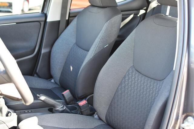Toyota YARIS 1.5 VVT-i Dynamic 126pk | Navigatie | Apple Carplay/Android Auto | BTW-auto | 6-bak |