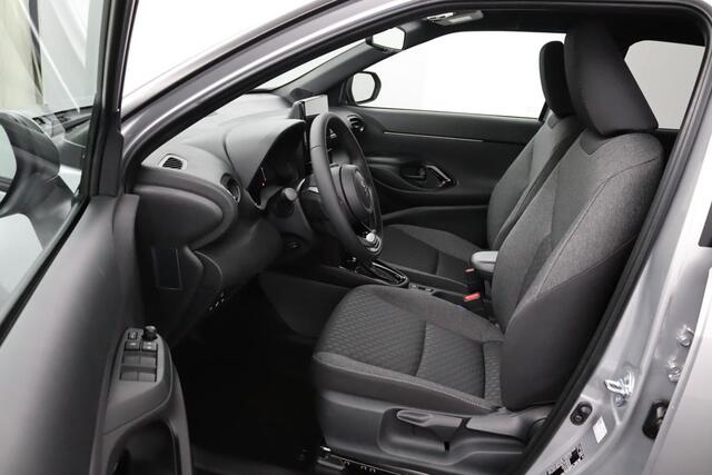 Toyota YARIS Cross 1.5 Hybrid 115 First Edition | Nieuwe Auto | Comfort Pakket | 10 Jaar Garantie |