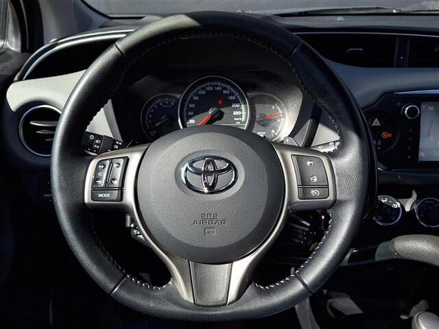 Toyota YARIS 1.3 VVT-i Aspiration | Handbedrijfsrem + Segmentgas