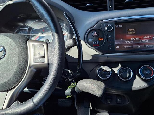 Toyota YARIS 1.3 VVT-i Aspiration | Handbedrijfsrem + Segmentgas