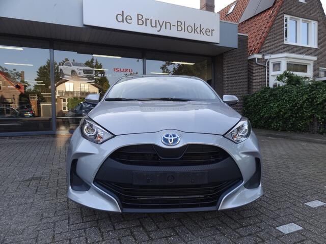 Toyota YARIS 1.5 Hybrid Active Automaat parkeercamera / Apple Carplay / Android Auto / Adaptieve cruise control / climate control / 10 jaar garantie / Toyota pechhulppas / Rijklaarprijs
