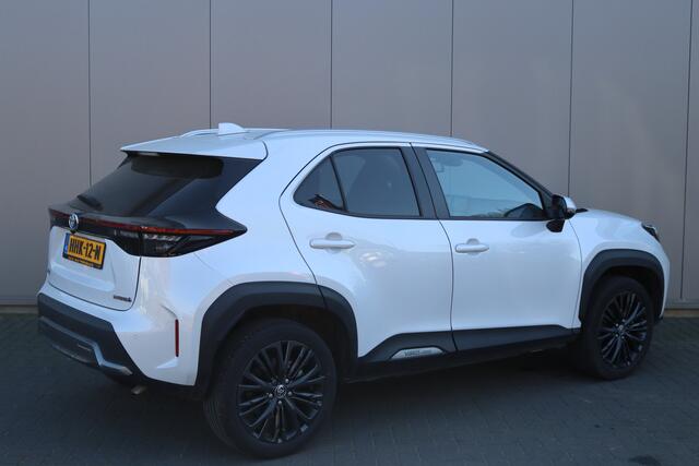 Toyota YARIS Cross 1.5 Hybrid Executive Navigatie/Camera/Parkeerhulp/Elektr-klep/Stoelverwarming