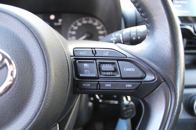 Toyota YARIS 1.5 VVT-i Active | Rijklaar | Trekhaak | Adaptive Cruise | Apple/Android | Camera | NL-auto | Dealer onderhouden