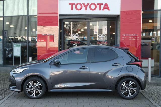 Toyota YARIS 1.5 Hybrid 115PK First Edition Automaat | Comfort Pack | Buiten
