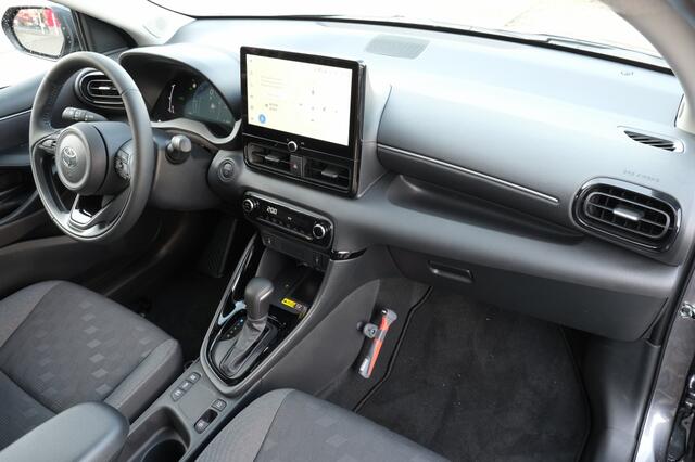 Toyota YARIS 1.5 Hybrid 115PK First Edition Automaat | Comfort Pack | Buiten