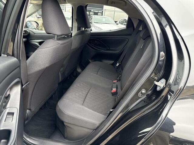 Toyota YARIS 1.5 Hybrid 115 First Edition **NAVIGATIE/ KEYLESS/ ADAPTIEF CRUISE CONTROL/ 36 MAANDEN GARANTIE**