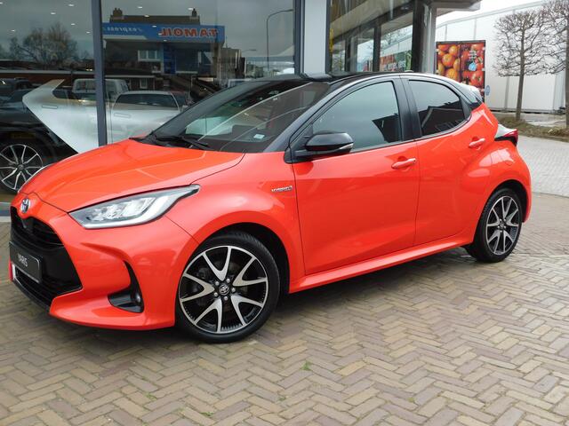 Toyota YARIS 1.5 Hybrid Launch Edition | Head-up Display | Half Lederen bekleding |