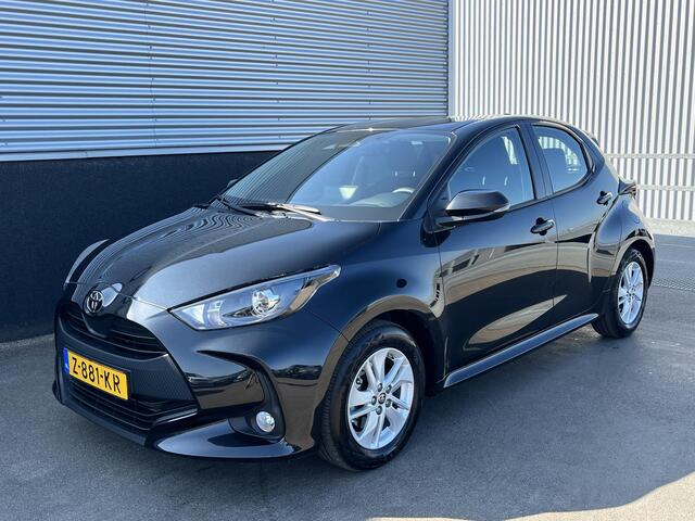 Toyota YARIS 1.5 Hybrid 115 Active Apple carplay en/of Android auto Navigatie, Achteruitrij camera, Climate control, Adaptieve cruise control, BTW-auto, NL-auto