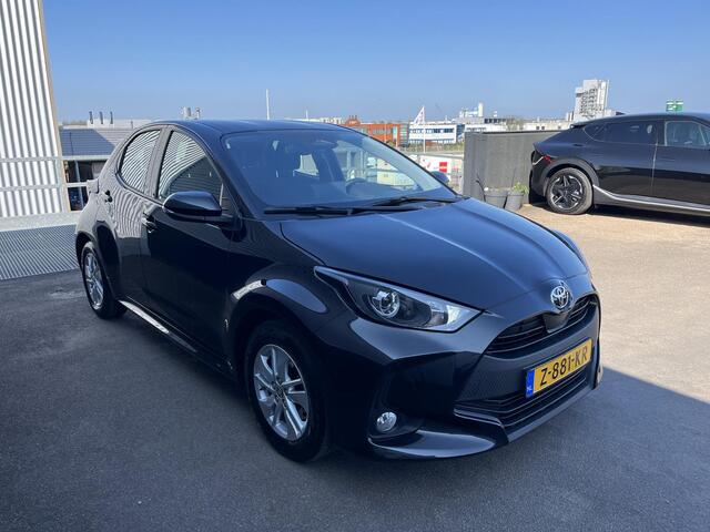 Toyota YARIS 1.5 Hybrid 115 Active Apple carplay en/of Android auto Navigatie, Achteruitrij camera, Climate control, Adaptieve cruise control, BTW-auto, NL-auto