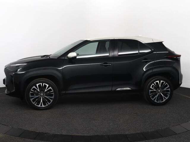 Toyota YARIS Cross 1.5 Hybrid Executive | Navigatie | 360 graden camera | Parkeer sensoren voor + achter |