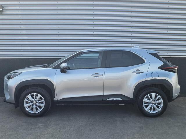 Toyota YARIS Cross 1.5 Hybrid Dynamic Edition Navigatie, Parkeersensoren, Smart key, Privacy glass, Achteruitrijcamera, Adaptieve cruise controle