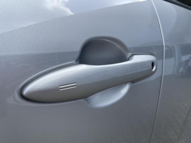 Toyota YARIS 1.5 Hybrid 115 First Edition | NL Auto | Keyless Entry & Start |