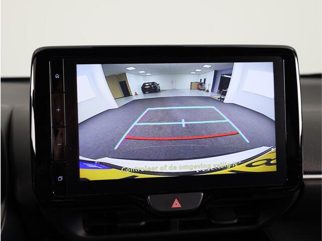 Toyota YARIS Cross 1.5 Hybrid Dynamic | Parkeersensoren achter | NL-Auto | Apple Carplay /- Android Auto |