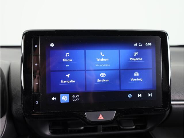 Toyota YARIS Cross 1.5 Hybrid Dynamic | Parkeersensoren achter | NL-Auto | Apple Carplay /- Android Auto |