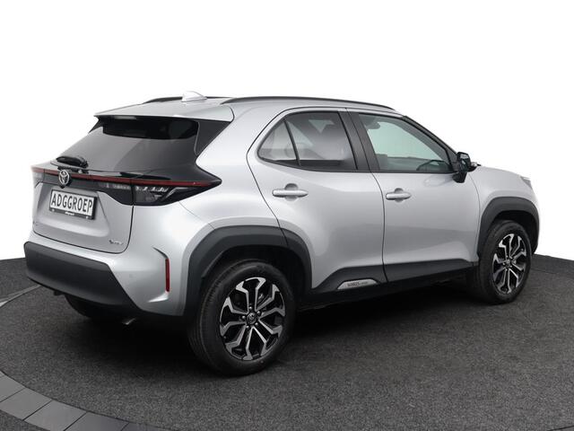 Toyota YARIS Cross 1.5 Hybrid 115 First Edition | Nieuw Uit Voorraad Leverbaar! | 10 Jaar Garantie |
