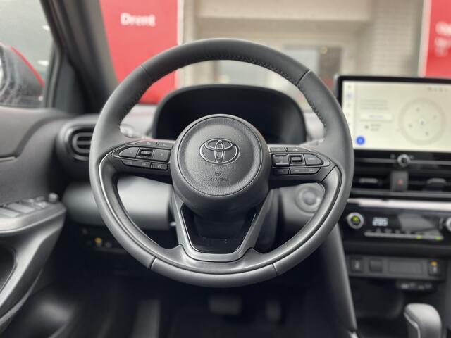 Toyota YARIS 1.5 Hybrid 115 First Edition | Comfort Pack | Sensoren v/a |