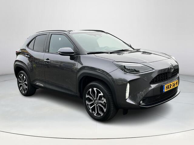 Toyota YARIS Cross 1.5 Hybrid 115 First Edition | Stoel- + stuurverwarming | Carplay | Parkeercamera | Keyless entry | LED koplampen |