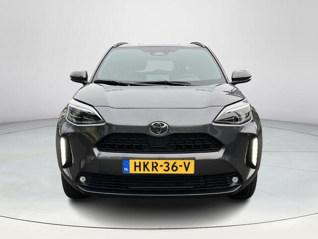 Toyota YARIS Cross 1.5 Hybrid 115 First Edition | Stoel- + stuurverwarming | Carplay | Parkeercamera | Keyless entry | LED koplampen |