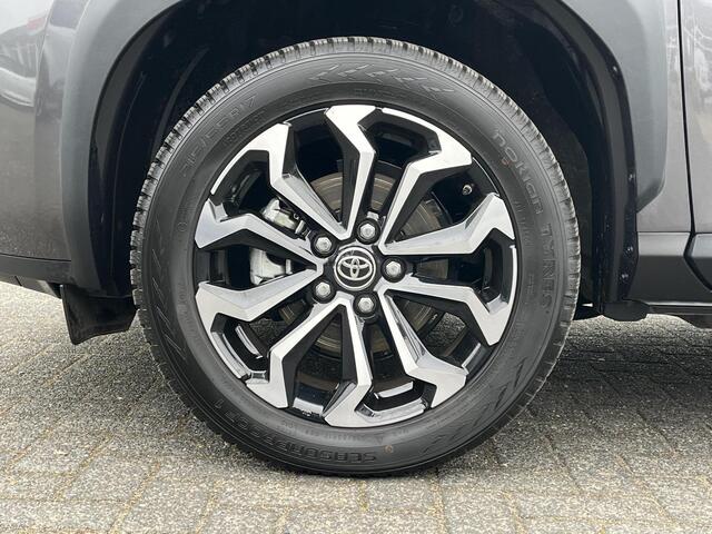 Toyota YARIS Cross 1.5 Hybrid 115 First Edition | Stoel- + stuurverwarming | Carplay | Parkeercamera | Keyless entry | LED koplampen |