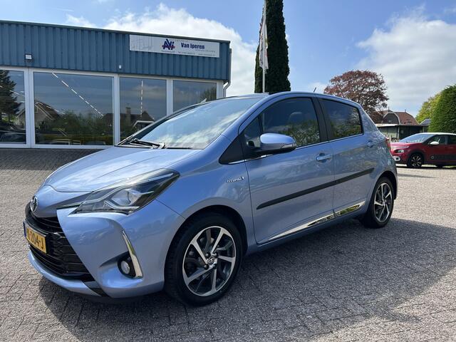 Toyota YARIS 1.5 Hybrid Executive Panodak