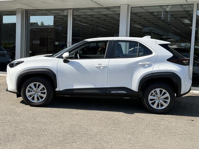 Toyota YARIS 1.5 Hybrid Dynamic Cross | carplay | camera |