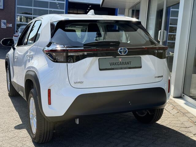Toyota YARIS 1.5 Hybrid Dynamic Cross | carplay | camera |