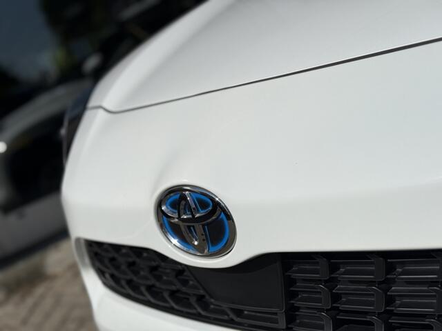 Toyota YARIS 1.5 Hybrid Dynamic Cross | carplay | camera |