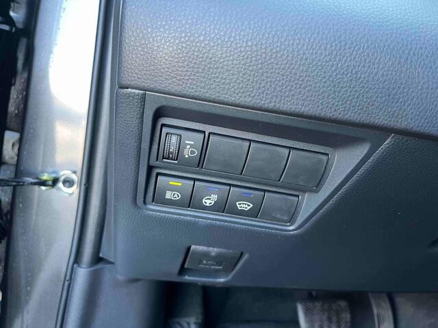 Toyota YARIS Cross 1.5 Hybrid 115 Business Plus Navi|Carplay|PDC V+A|Dodehoek|Stoel en stuurverwarming|