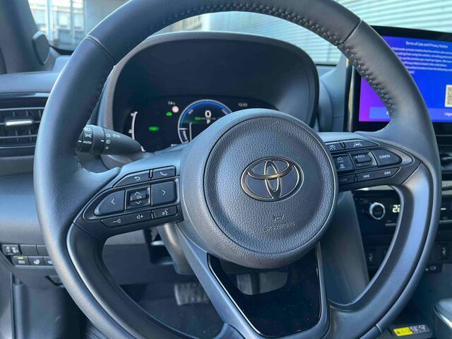 Toyota YARIS Cross 1.5 Hybrid 115 Business Plus Navi|Carplay|PDC V+A|Dodehoek|Stoel en stuurverwarming|