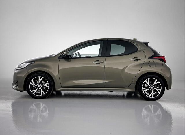 Toyota YARIS Hybrid 115 First Edition | Navigatie |
