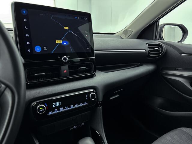 Toyota YARIS Hybrid 115 First Edition | Navigatie |