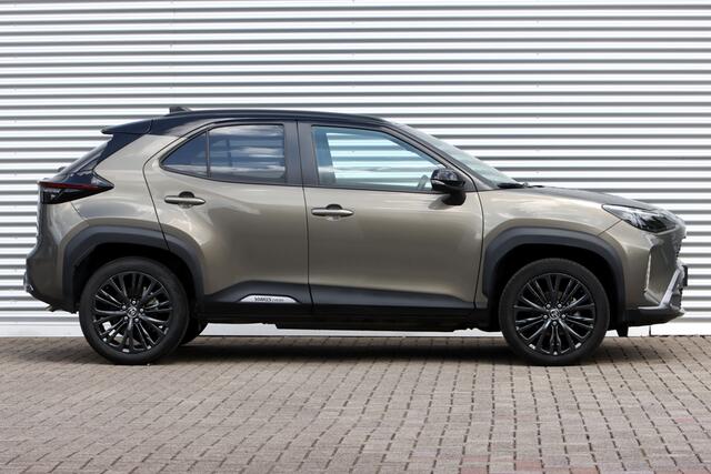 Toyota YARIS Cross 1.5 Hybrid Adventure Bi-Tone Navi / Carpaly