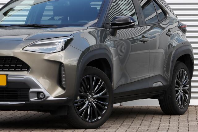 Toyota YARIS Cross 1.5 Hybrid Adventure Bi-Tone Navi / Carpaly