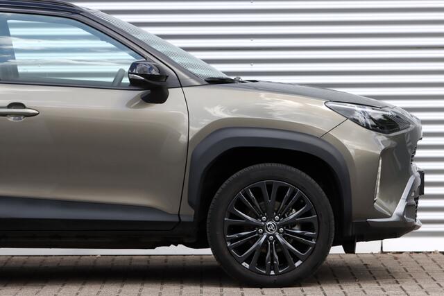 Toyota YARIS Cross 1.5 Hybrid Adventure Bi-Tone Navi / Carpaly