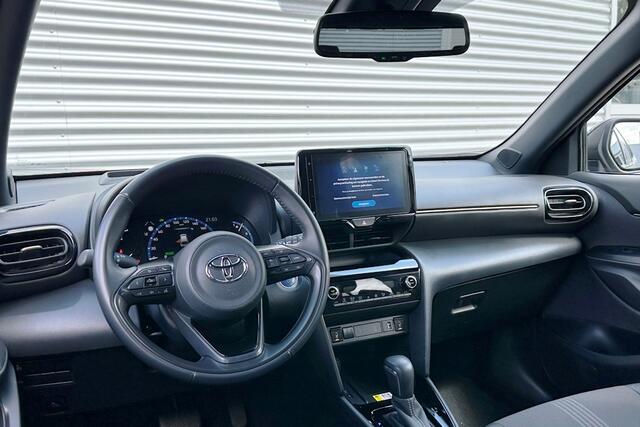 Toyota YARIS Cross 1.5 Hybrid Adventure Bi-Tone Navi / Carpaly