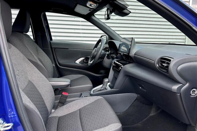 Toyota YARIS Cross 1.5 Hybrid Dynamic Bi-Tone Navi / Carplay