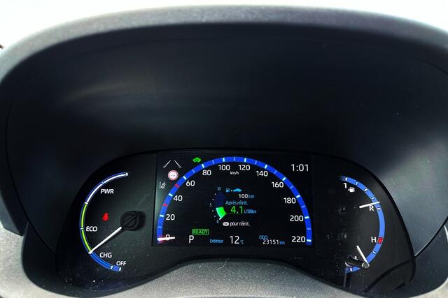 Toyota YARIS Cross 1.5 Hybrid Dynamic Bi-Tone Navi / Carplay