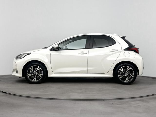 Toyota YARIS 1.5 Hybrid 115 First Edition