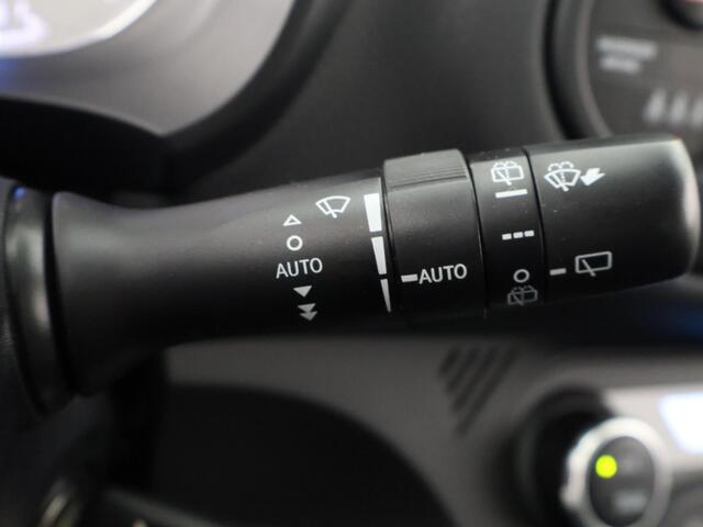 Toyota YARIS 1.5 HYBRID DESIGN SPORT BI-TONE AUTOMAAT CLOUD NAVIGATIE. BIJNA 2020.CAMERA. GARANTIE TOT 2030