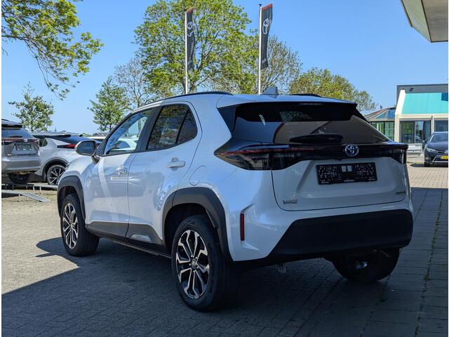 Toyota YARIS Cross 1.5 Hybrid Dynamic | Stoelverwarming | Climate control | 17 Inch LM | DAB | Camera | Navi